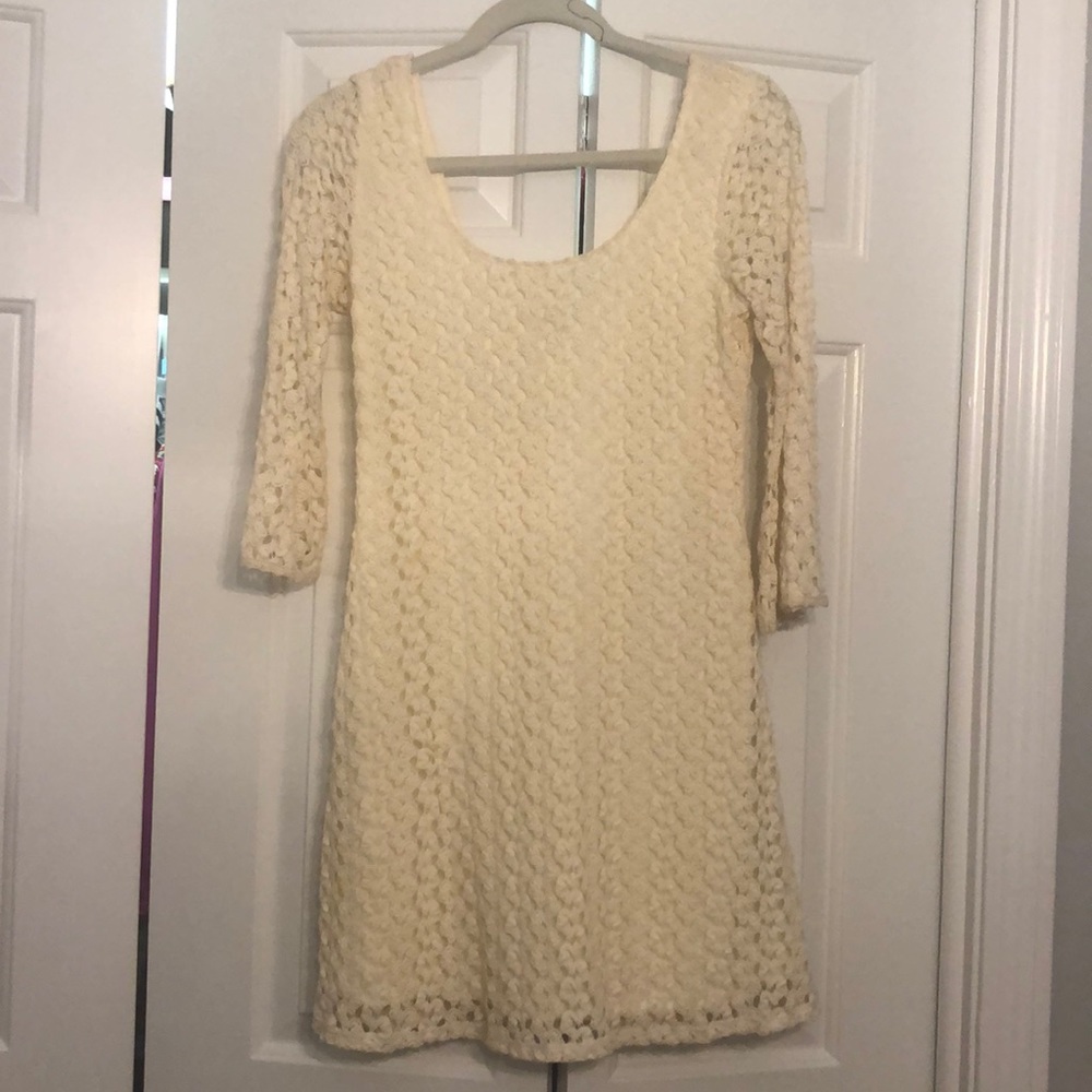 Ivory lace dress - Picture 2 of 4